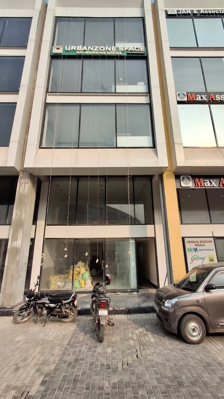 Building frontage at UrbanZone Space, SCO 47 · Sector 113